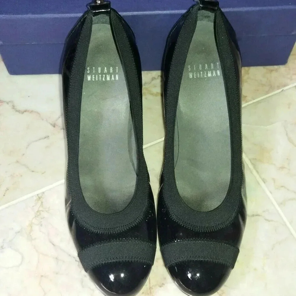 Stuart Weitzman Women's Black Patent Leather Pumps